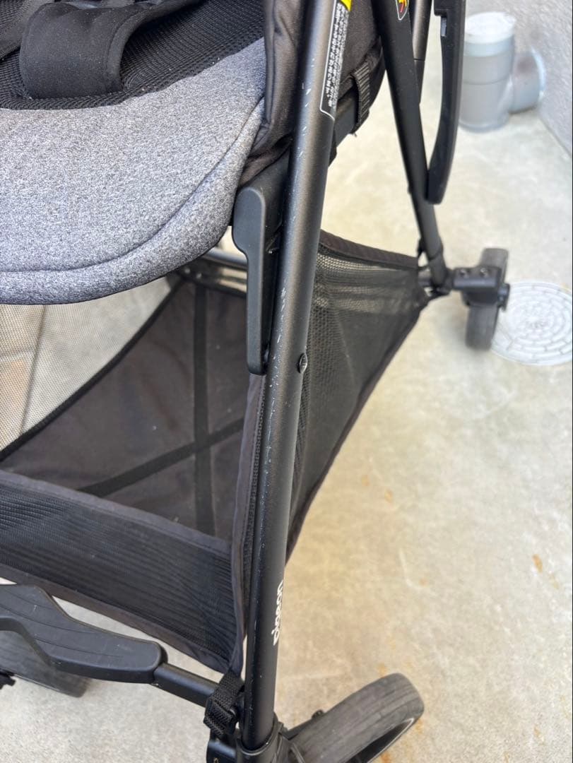 や*と様 ピジョン ビングルBB2 B型ベビーカー グレー　■おまけ■別売の日よ