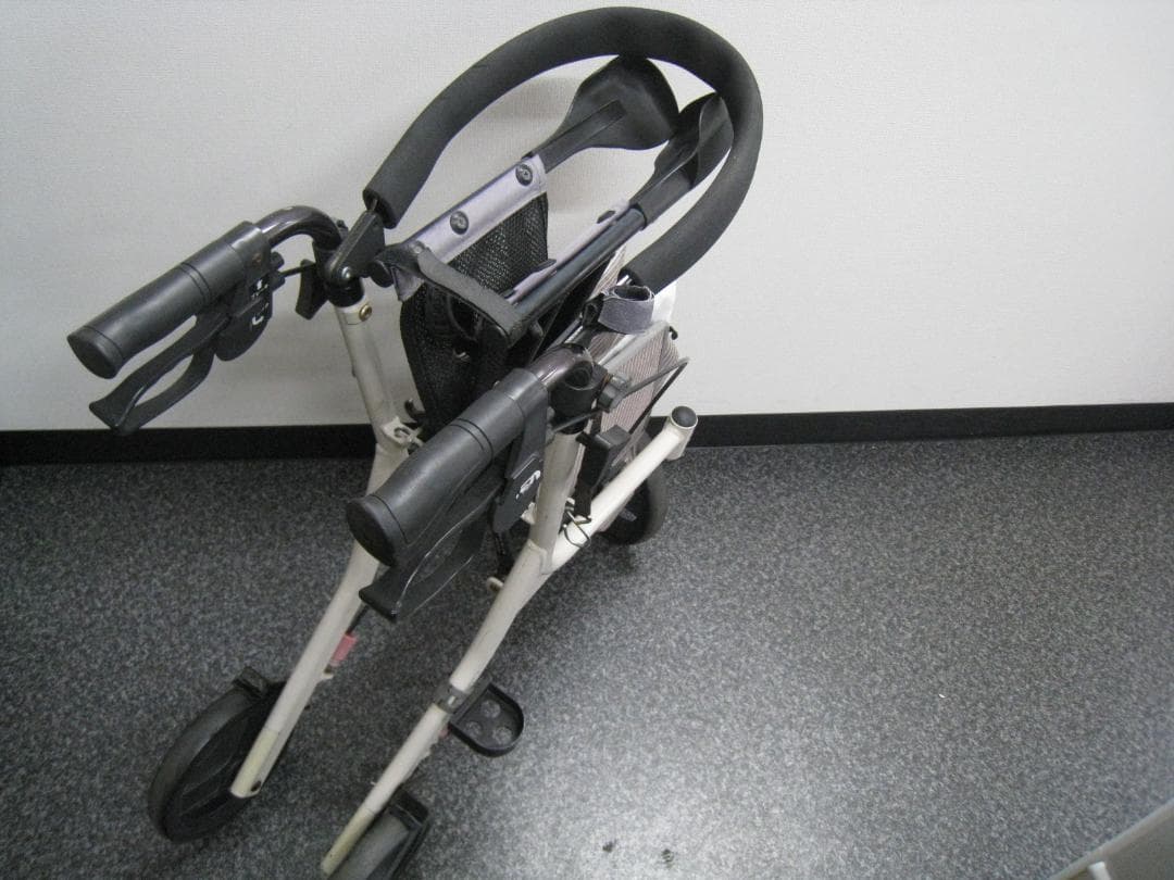 屋外用 四輪 歩行車 ショッピングターン 安寿 アロン化成 送料無料 ②