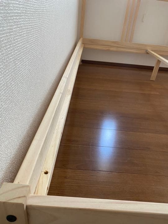 IKEAベッドフレーム　クイーンサイズ