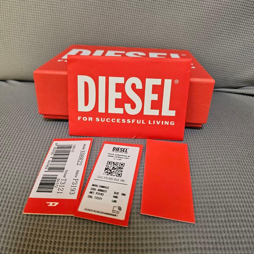 DIESEL ワンダーカミール 2つ折り財布 黄色 コンパクトウォレット 訳あり