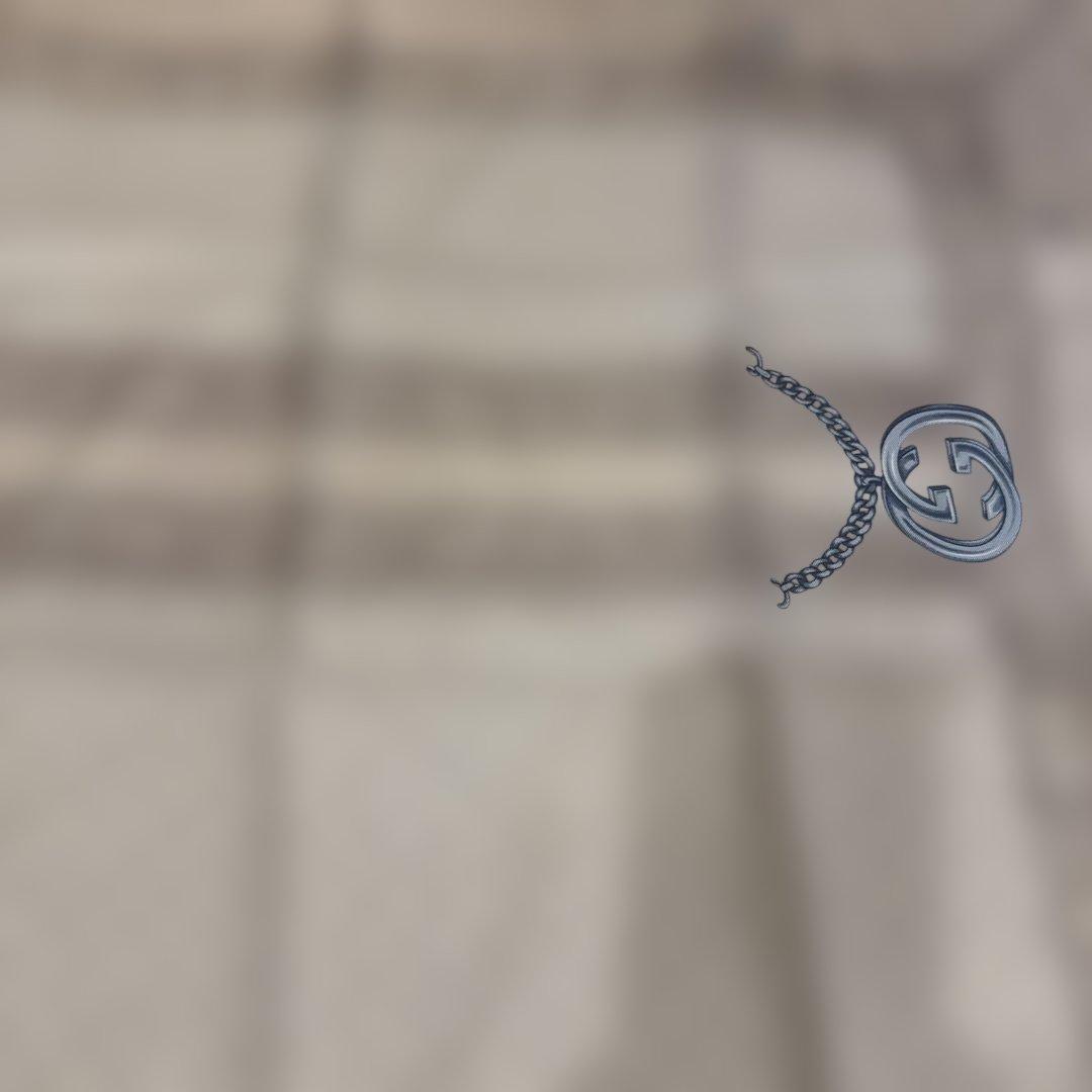 GUCCI ホワイト スカーフ ロゴ入り　koki さん専用