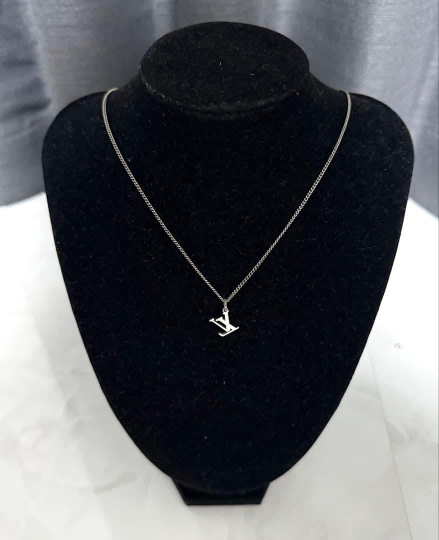 ✨極美品✨louis vuitton LV ネックレス モノグラム柄 【正規品】