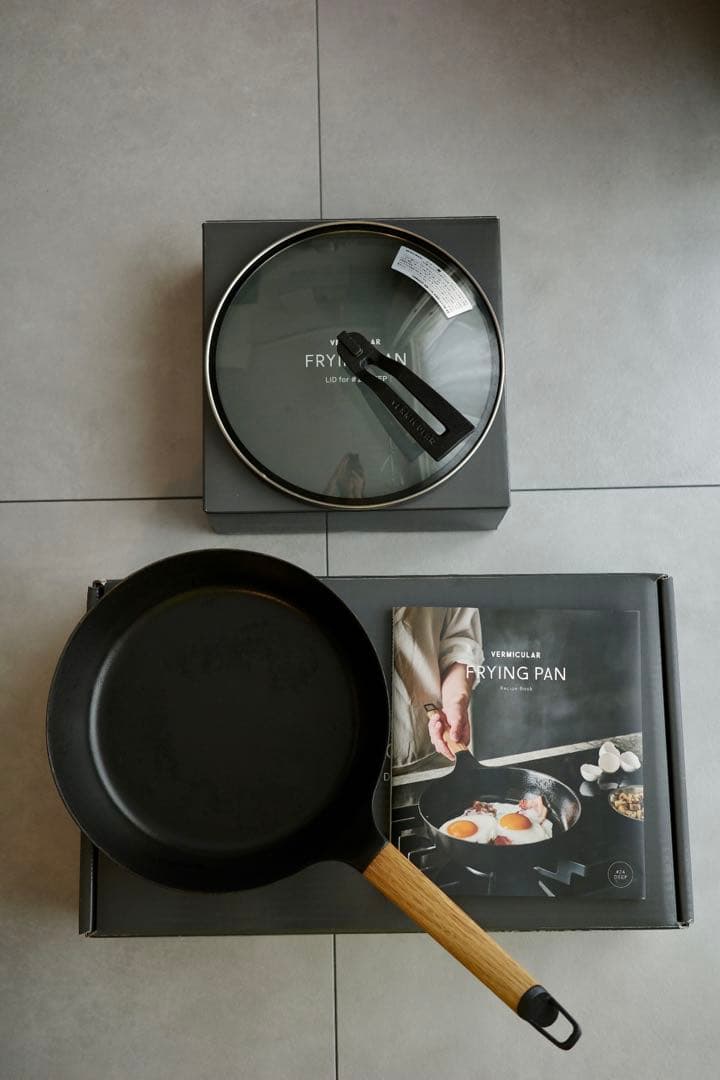 バーミュキュラ24 鋳鉄製フライパン ガラス蓋付き