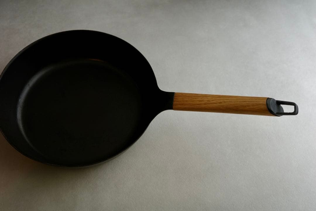 バーミュキュラ24 鋳鉄製フライパン ガラス蓋付き