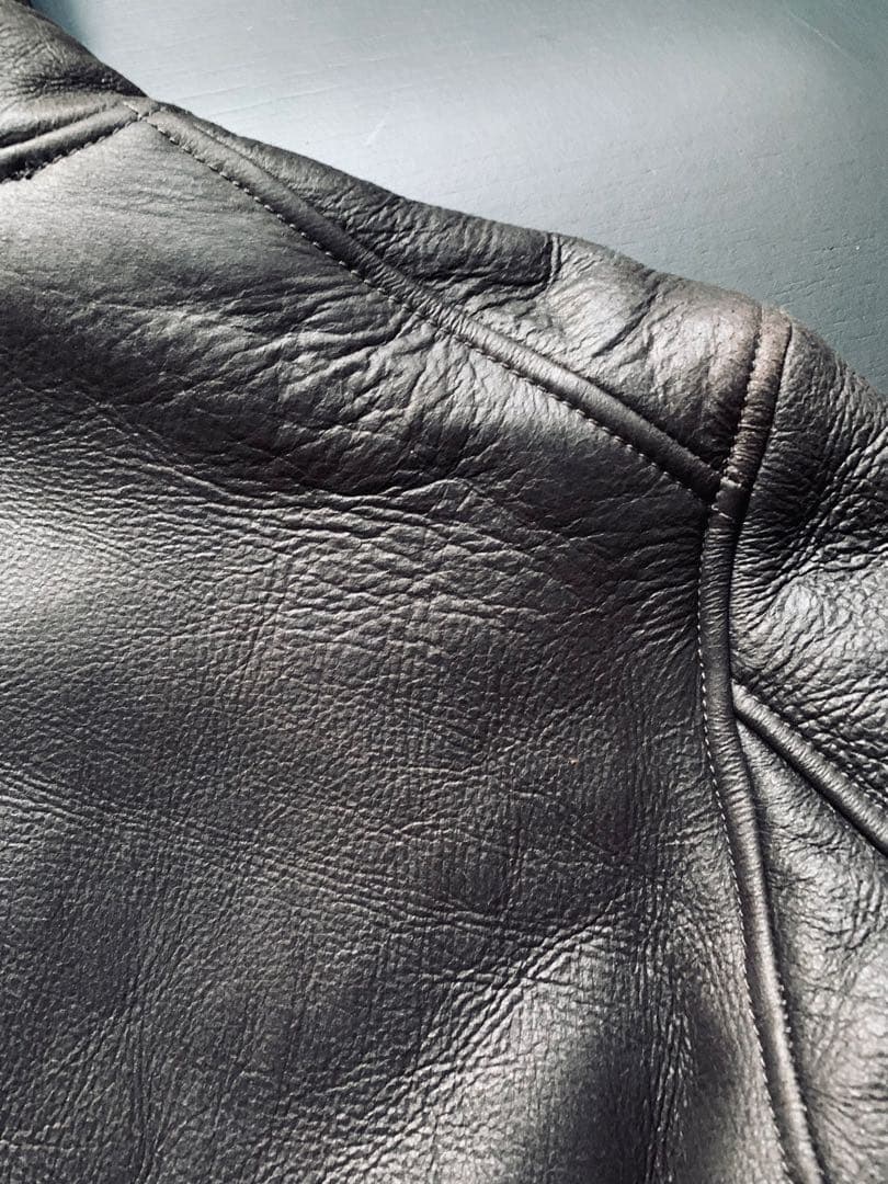 D’AMICO bologna. 革名人が生むモードなムートンコート