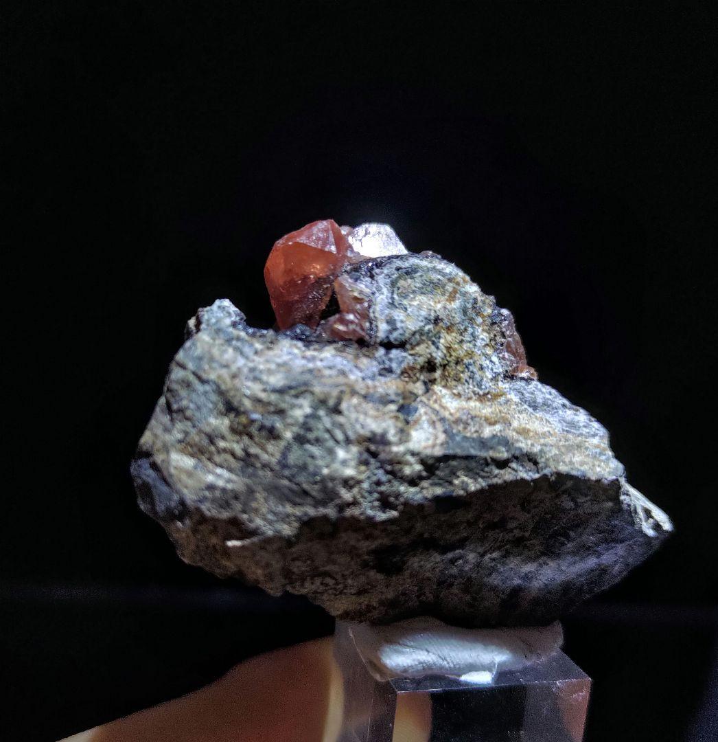 ロードクロサイト 母岩付き ペルー産 鉱石 鉱物 ミネラル 標本 原石