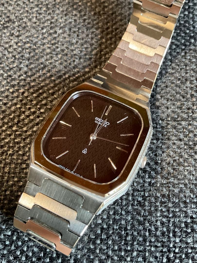 SEIKO セイコー エンブレム　アンティーク　クォーツ　腕時計