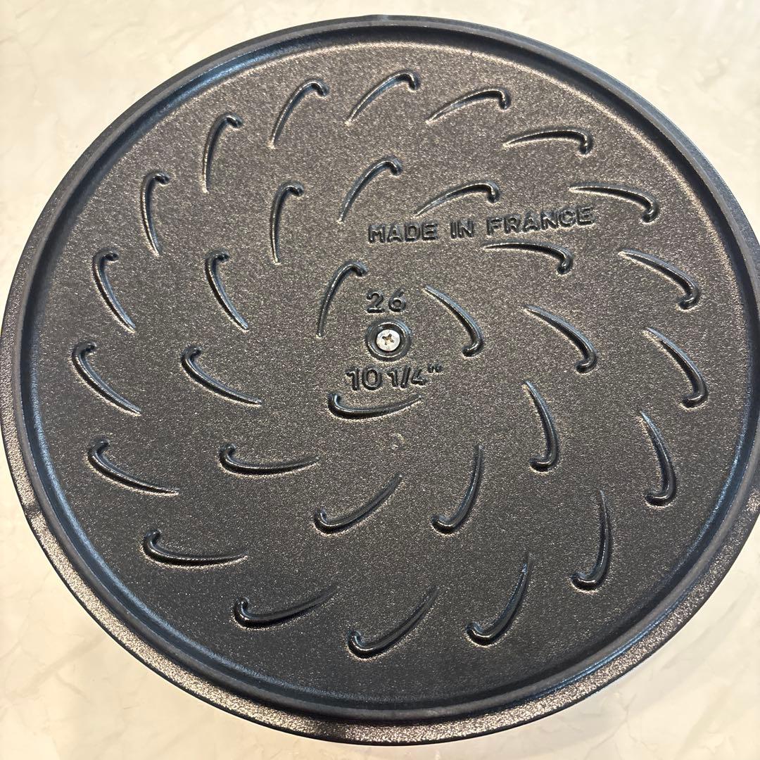 ストウブ フレンチオーブン 26 ワナベ XXL STAUB ブラック　黒