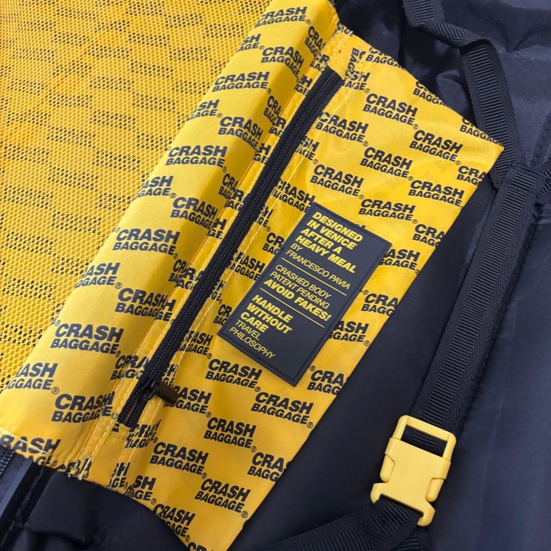 CRASH BAGGAGE スーツケース 40L 機内持込可 軽量 特殊デザイン