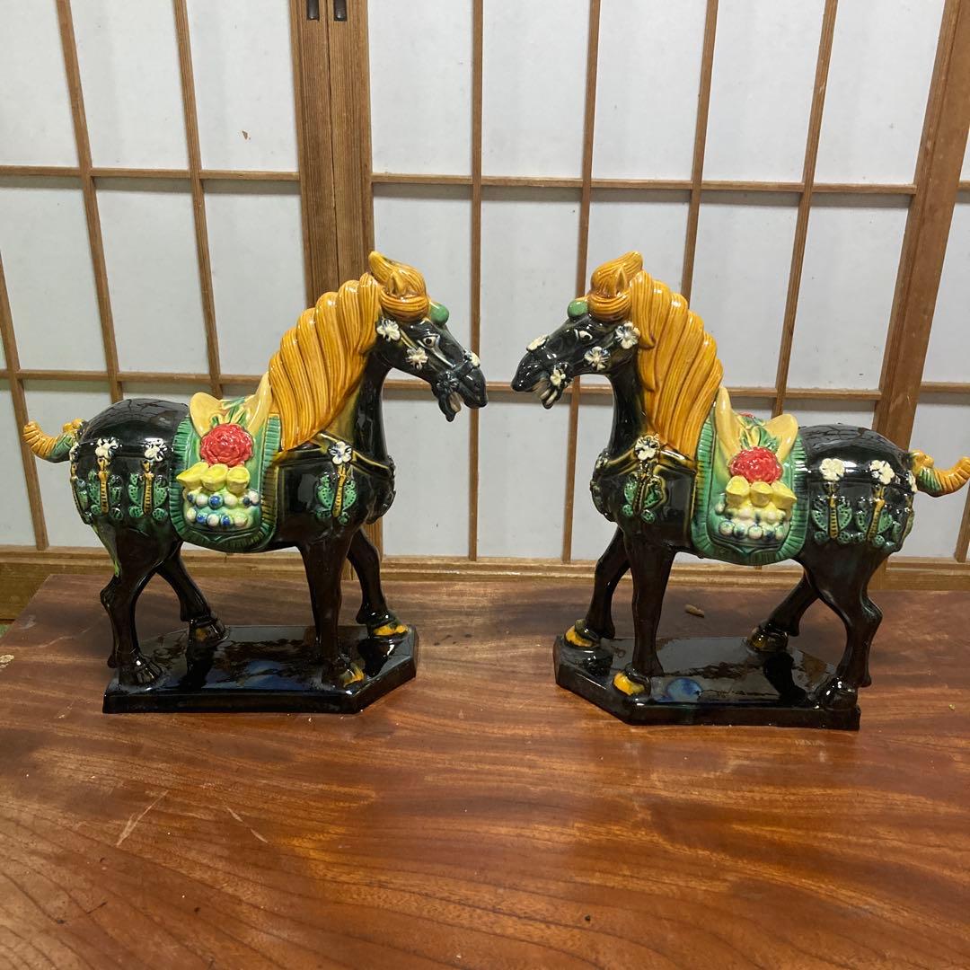 唐三彩　陶器製の緑色の馬の置物
