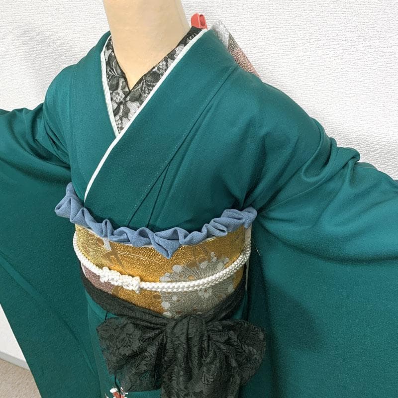 509z27〇振袖 金彩 刺繍 桜 菊 梅 牡丹 緑〇美品 成人式 結婚式