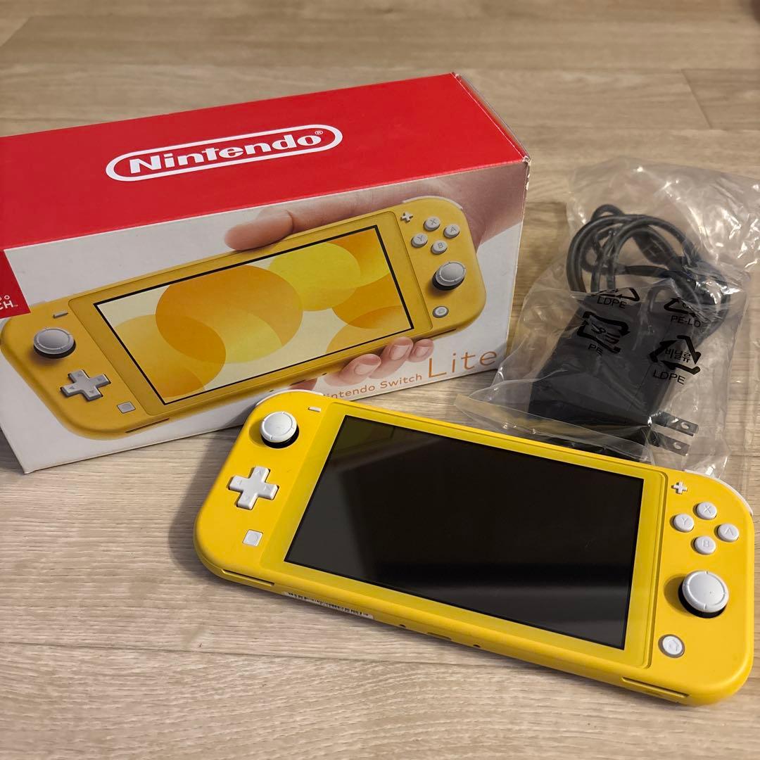 Nintendo Switch Lite イエロー 本体【箱、充電器あり】