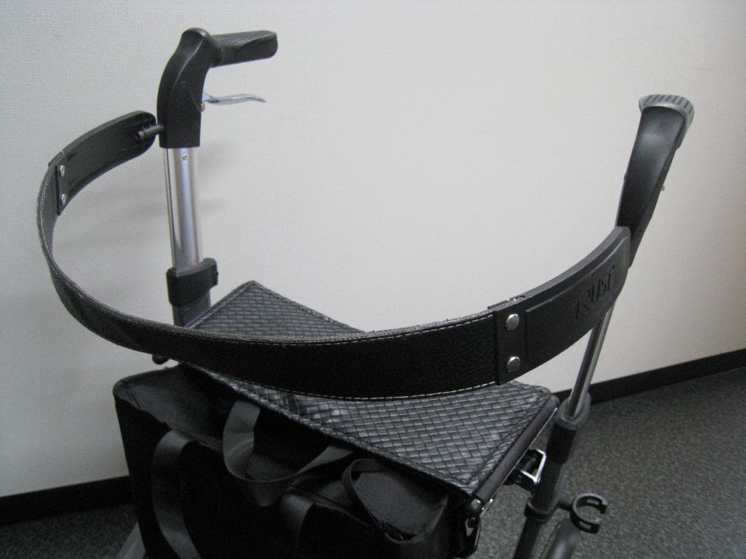 トラストケアウォーカー レッツフライ 歩行車 シルバーカー 竹虎