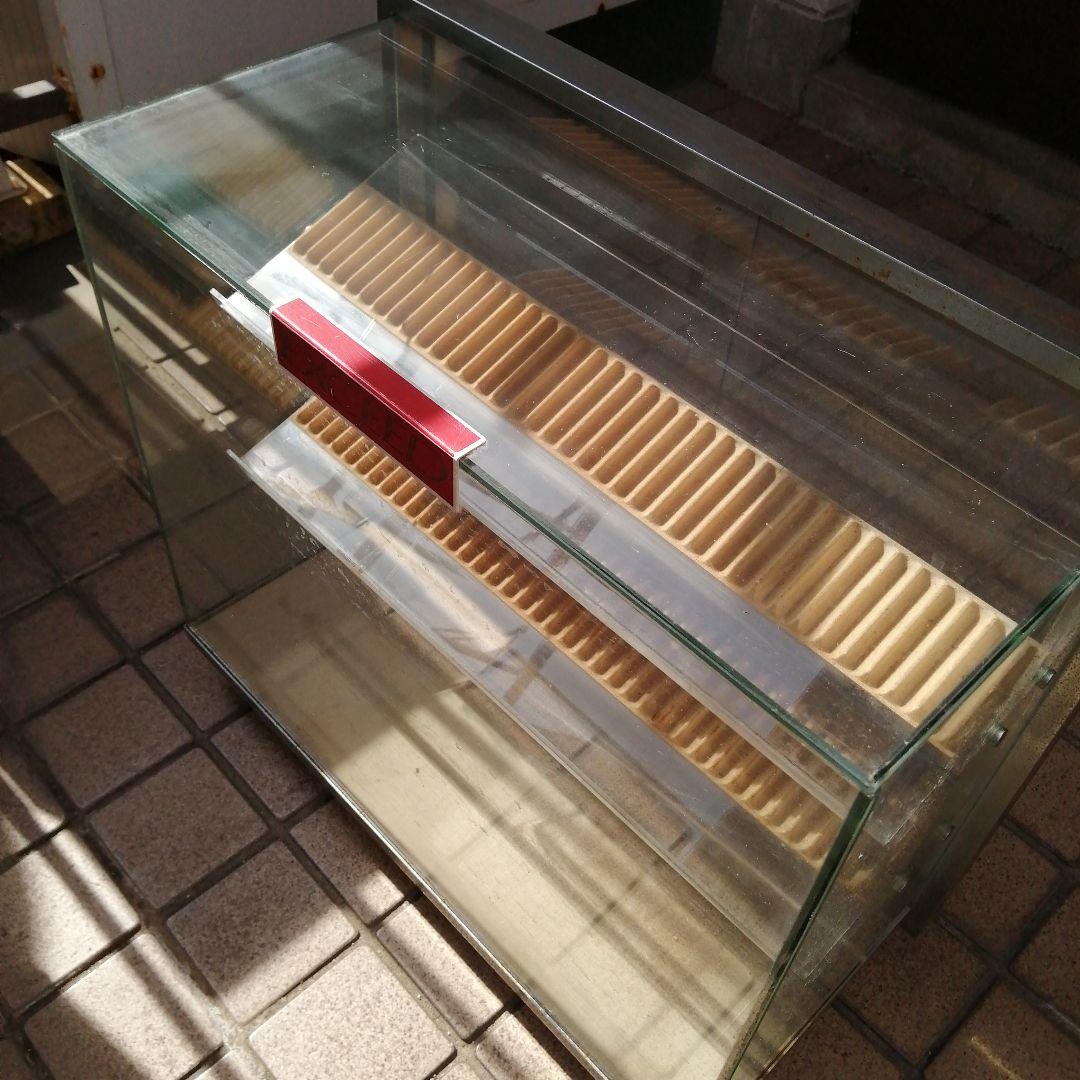 ガラスショーケース　三菱ペンシル　EXCEED