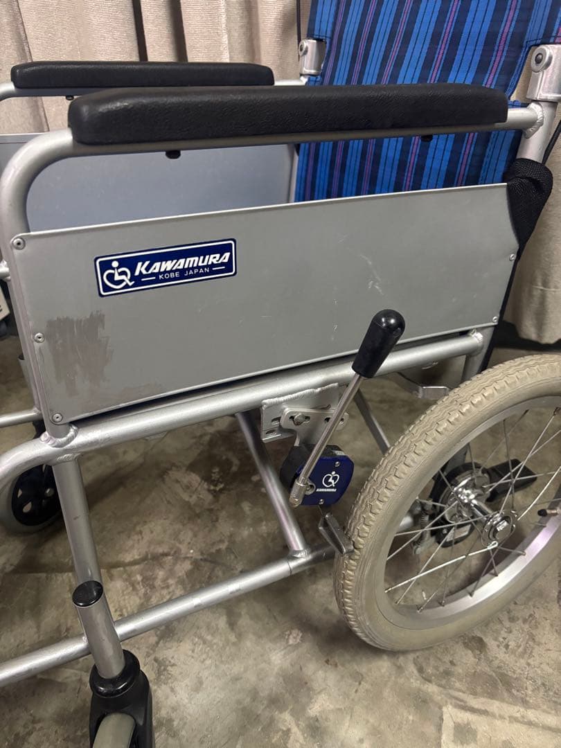 比較的キレイ‼️kawamura KA16-40SN-B車椅子　介助型車イス