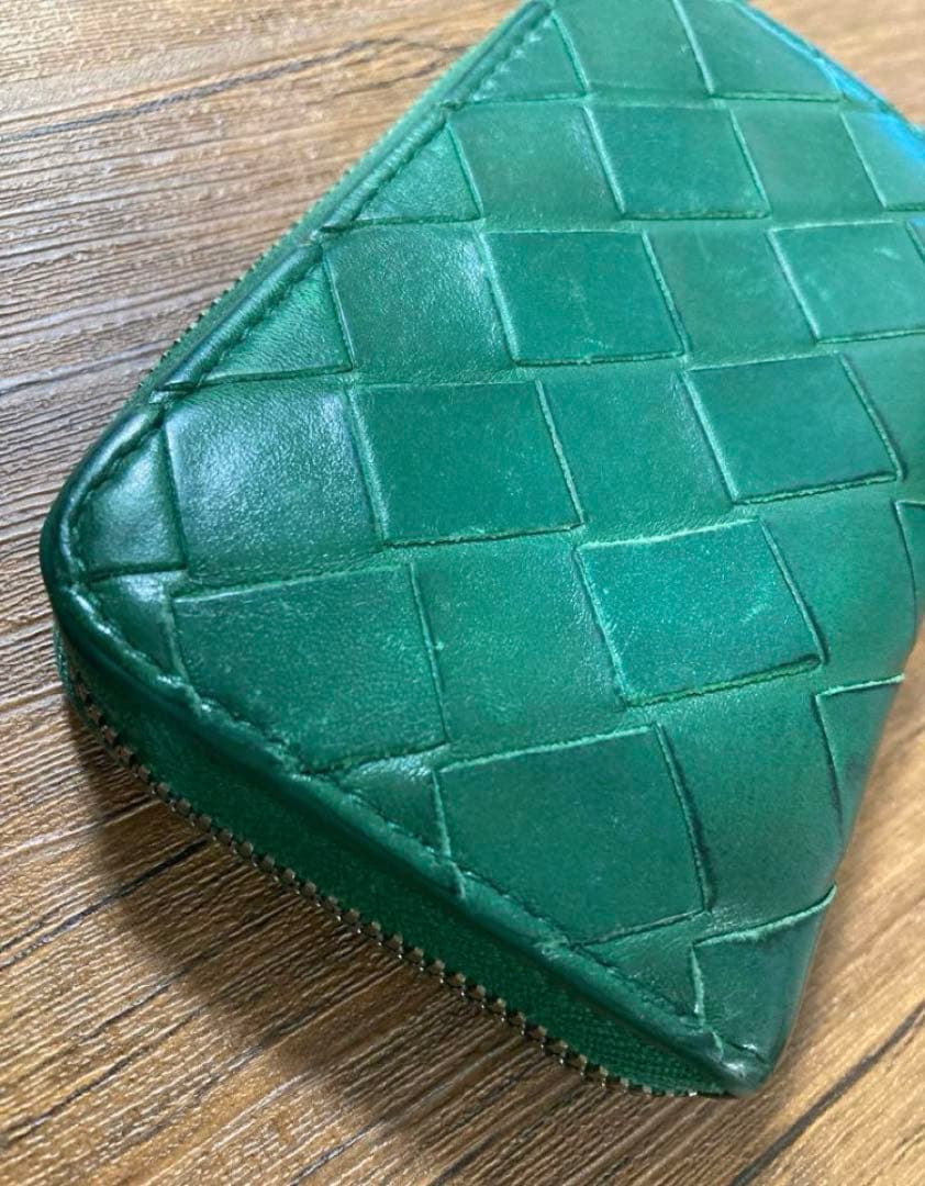 BOTTEGA VENETA ケース（グリーン）