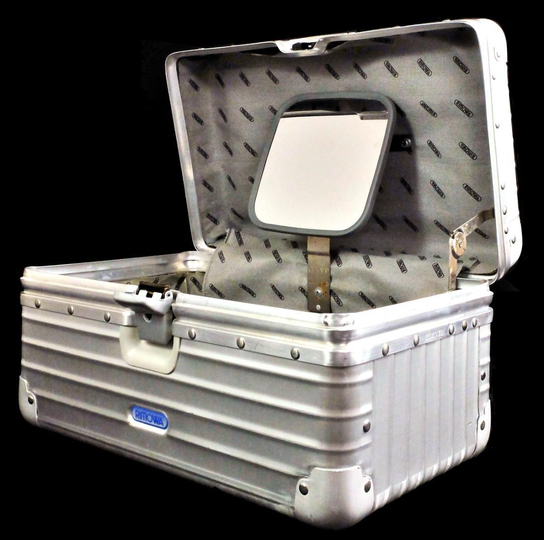 リモワ 946.38『OPAL/オパール』アルミ ビューティケース 鍵付17L