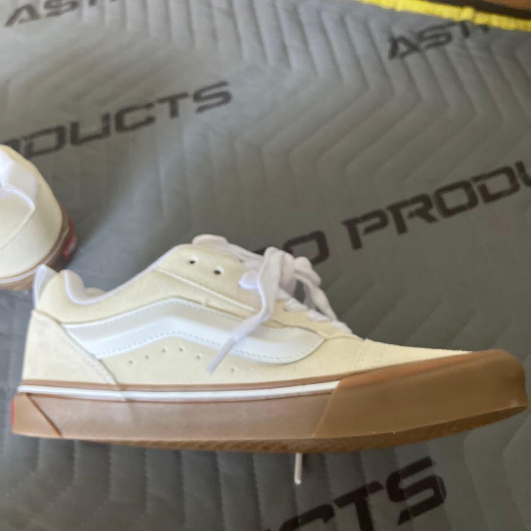 バンズ　ニュースクール