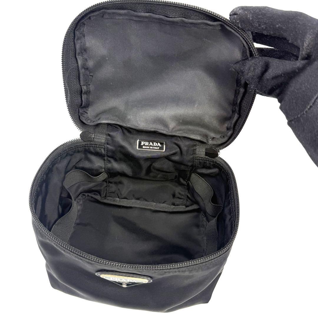 PRADA プラダ　バニティポーチ　ブラック