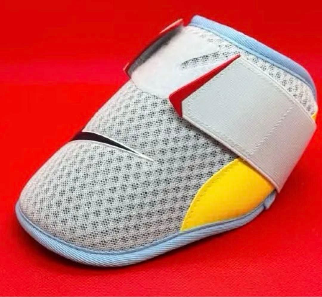 【希少】NIKE限定 アクーニャ エルボーガード 新品