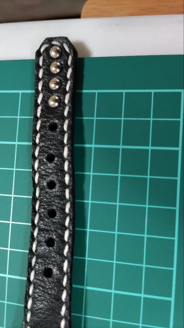 レザー首輪　革　革首輪　ハンドメイド　イタリアングレーハウンド　レザー