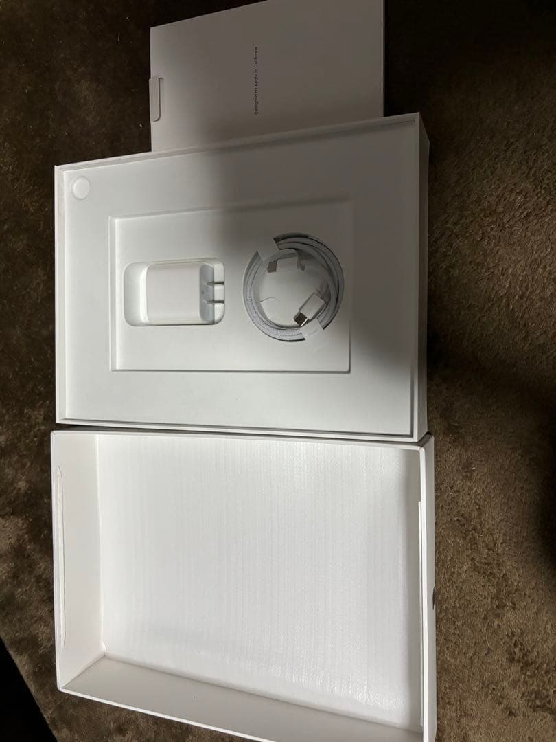 iPad Air (第6世代) 11インチ M2 128GB シルバー　Wifi