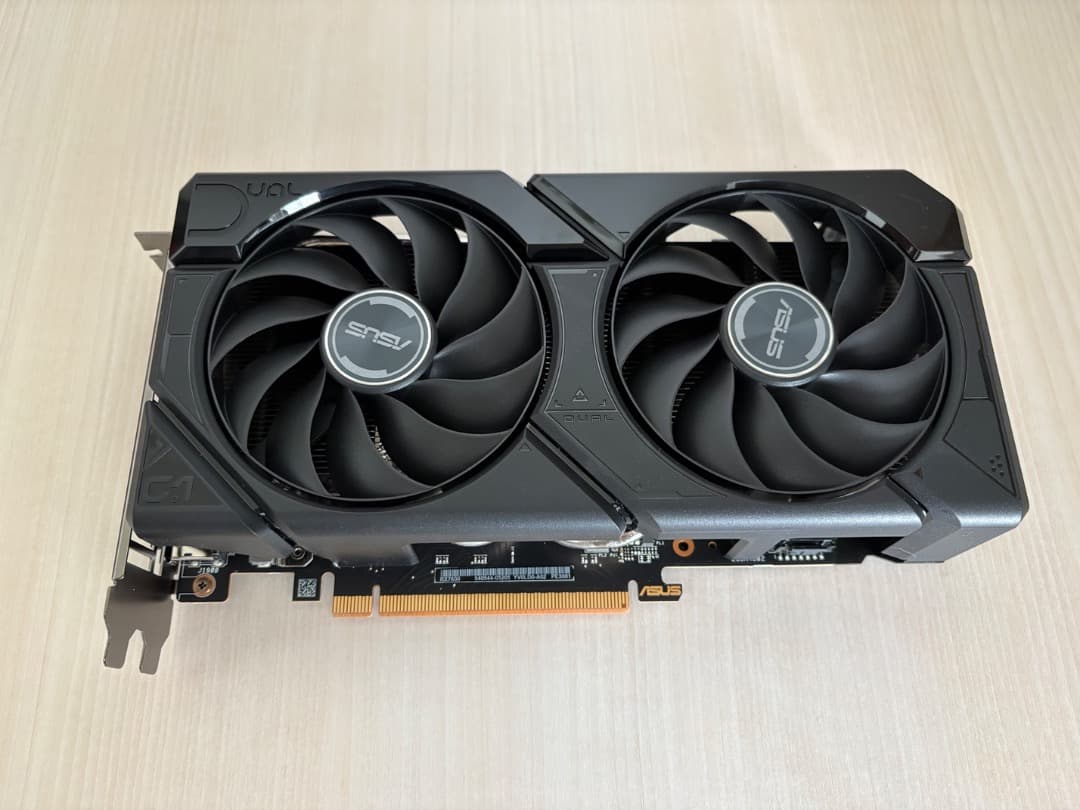 グラフィックボード・グラボ・ビデオカード ASUS RX 7600 EVO OC Edition 8GB GDDR6