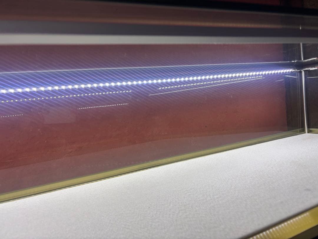 カウンター型LED照明&引き出し付きガラスジュエリーショーケース③