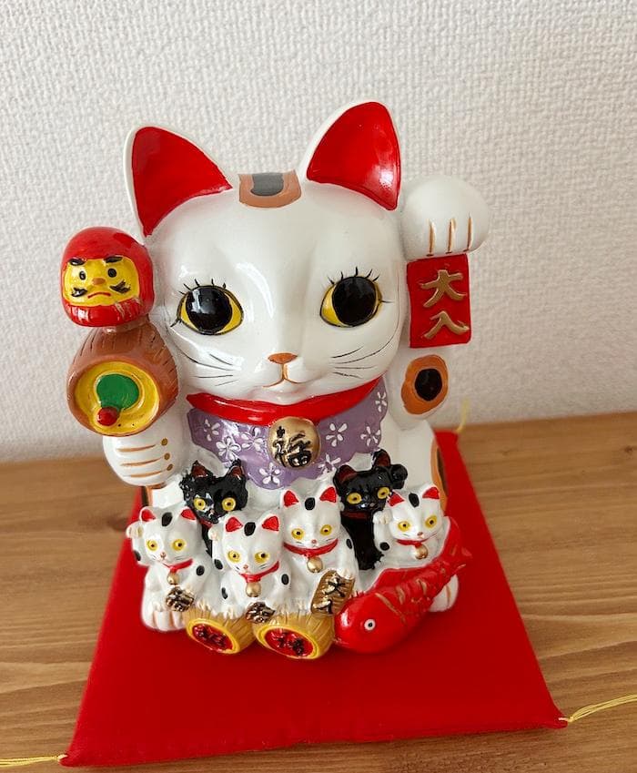 【開運招き猫】置物 陶器 貯金箱