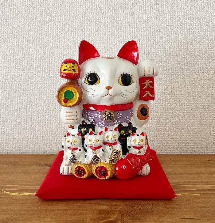 【開運招き猫】置物 陶器 貯金箱