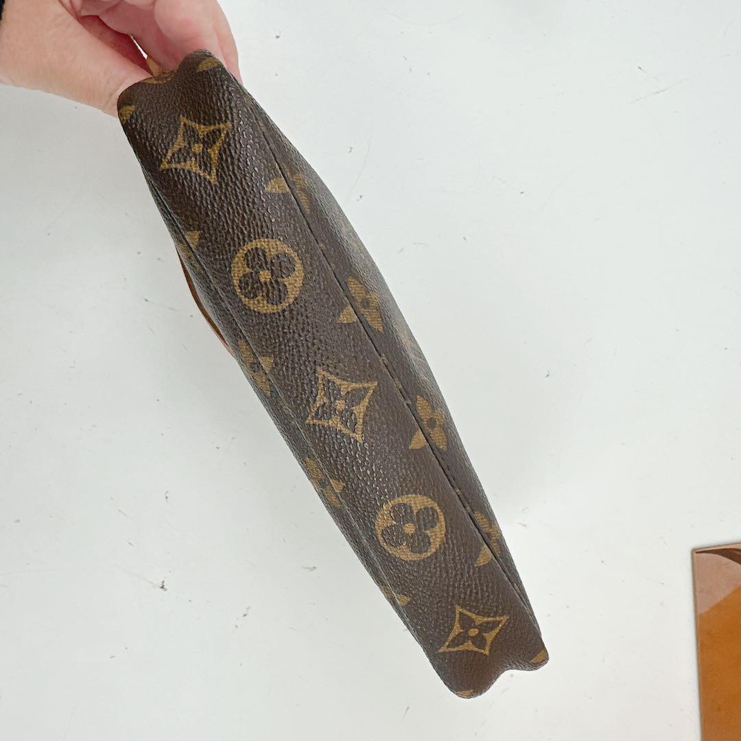 ルイヴィトン　モノグラム　ポシェットアクセソワール　AR1928