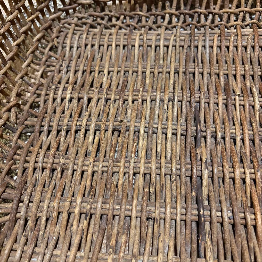《あけび蔓編み平籠》秋田県産