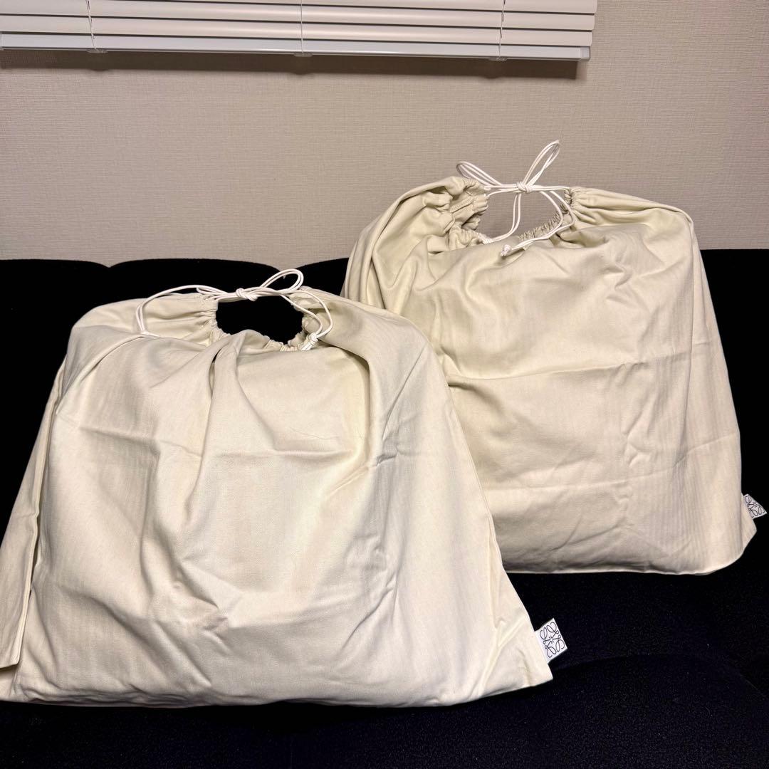 美品✨LOEWE アナグラムジャガードクッション2個セット