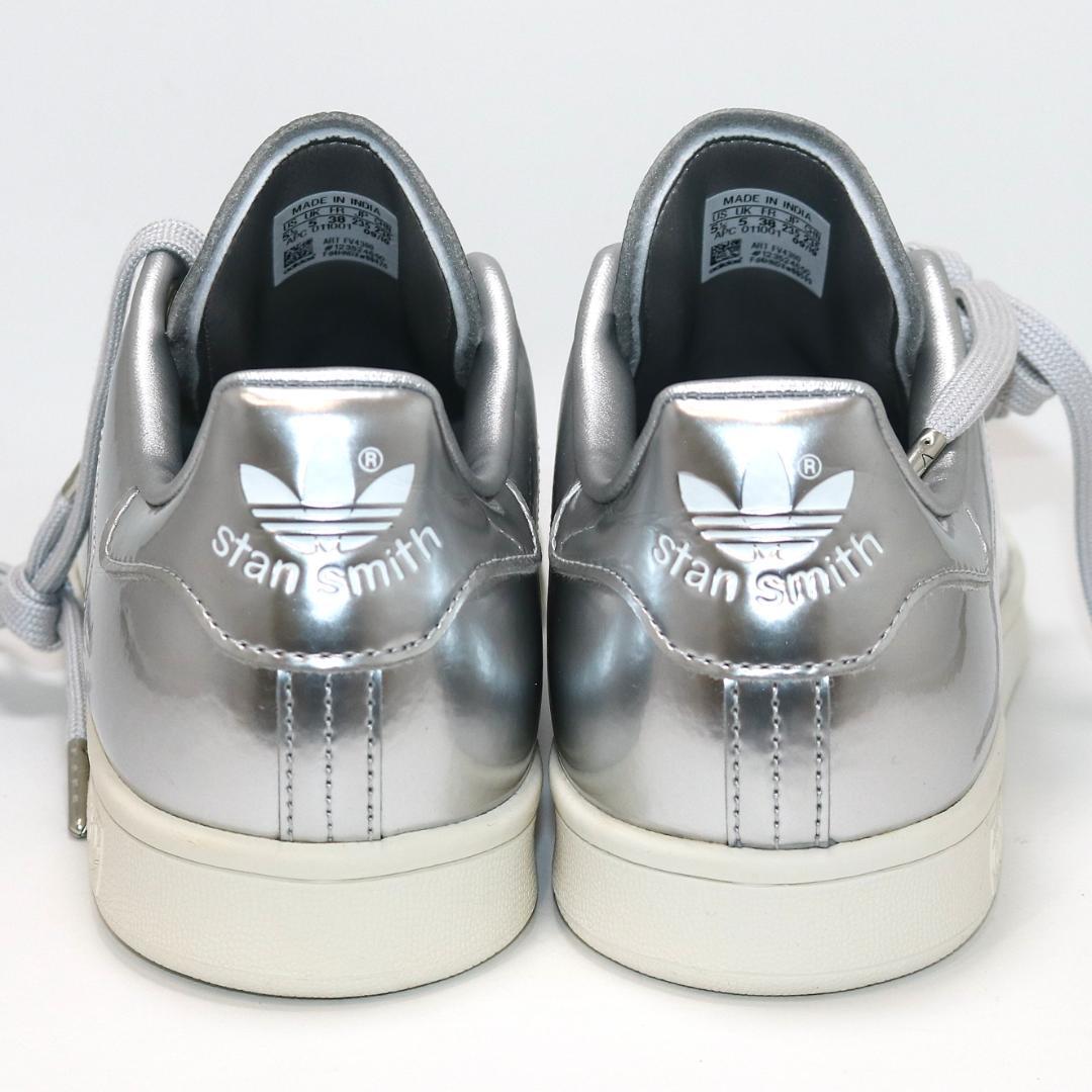 【極美品】アディダス スタンスミス シルバー スニーカー FV4300