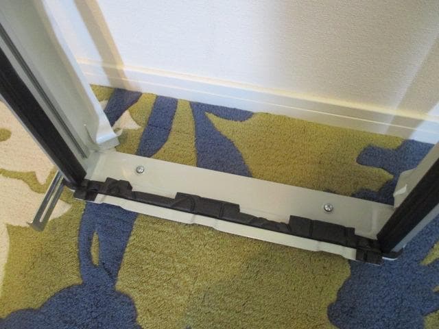 美品　トヨトミ　窓用エアコン　低騒音モデル　TIW-A1624 　2024年製