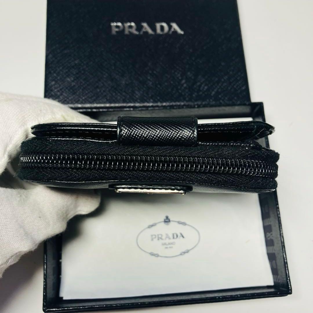 極美品　PRADA 黒 コンパクトウォレット　 サフィアーノレザーシルバー金具