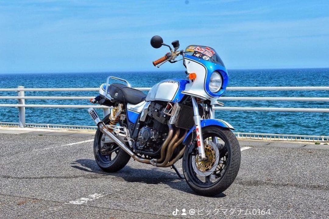 インパルス400純正ビキニカウル