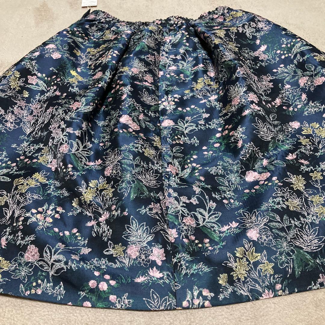ローズティアラ　ジャガードフレアスカート　46 新品
