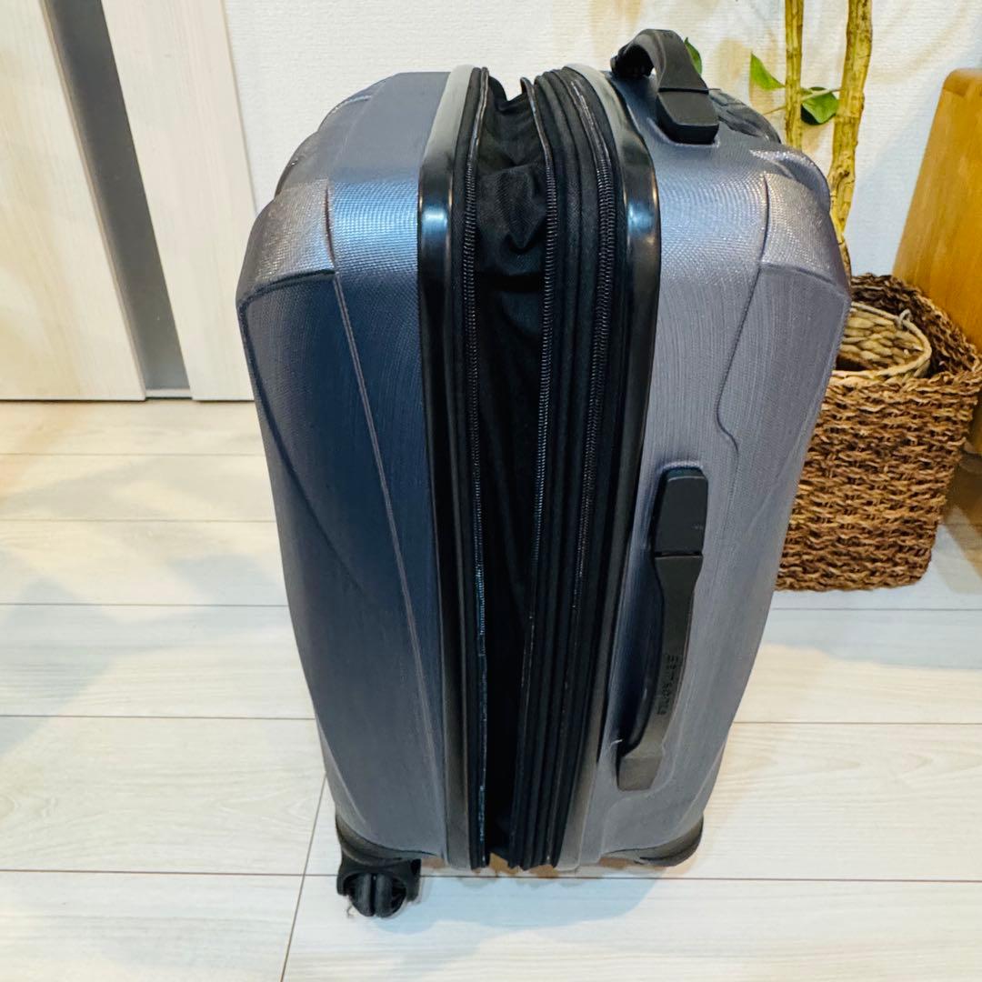サムソナイト　スーツケース　軽量　拡張あり　キャリーケース　3.3キロ