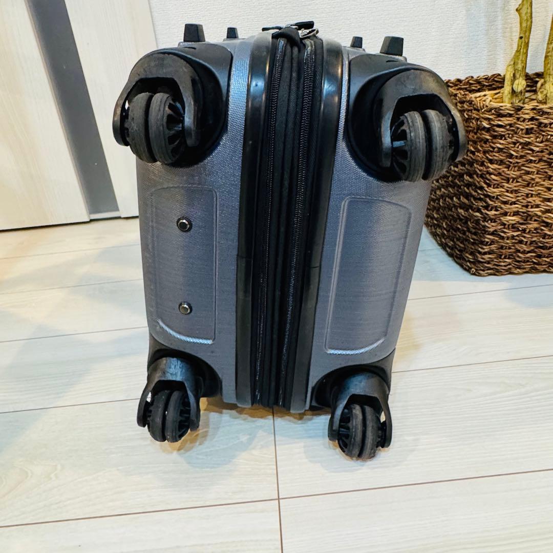 サムソナイト　スーツケース　軽量　拡張あり　キャリーケース　3.3キロ
