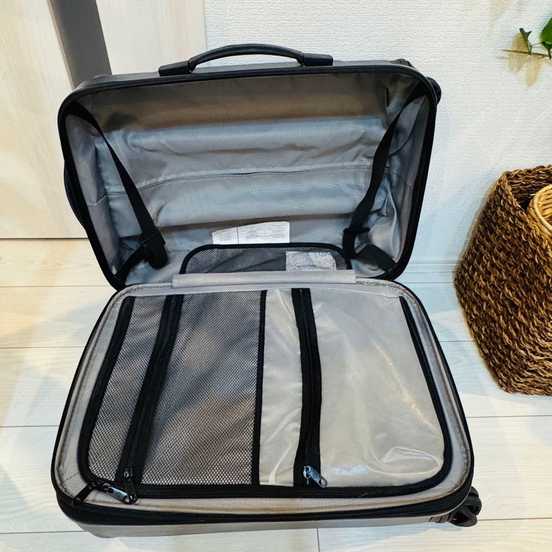 サムソナイト　スーツケース　軽量　拡張あり　キャリーケース　3.3キロ