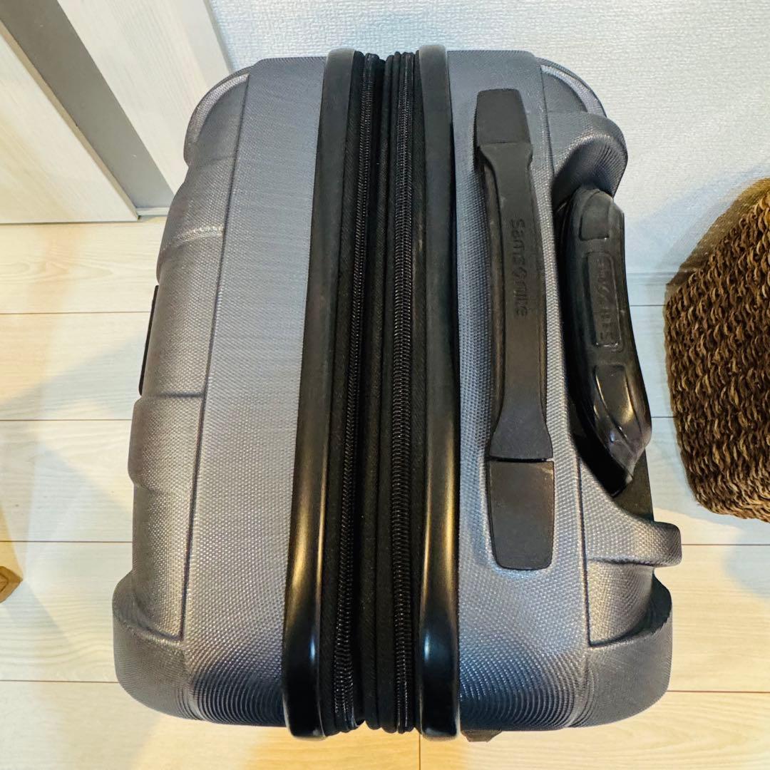 サムソナイト　スーツケース　軽量　拡張あり　キャリーケース　3.3キロ