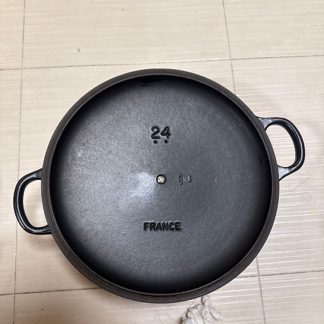 LE CREUSET ブラックミルクパン 24cm 蓋付き