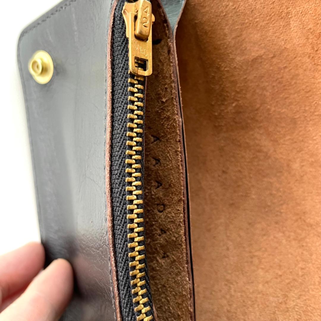 ミドルトラッカーウォレット　ホースハイドレザー　真鍮チェーン　ヴィンテージタロン