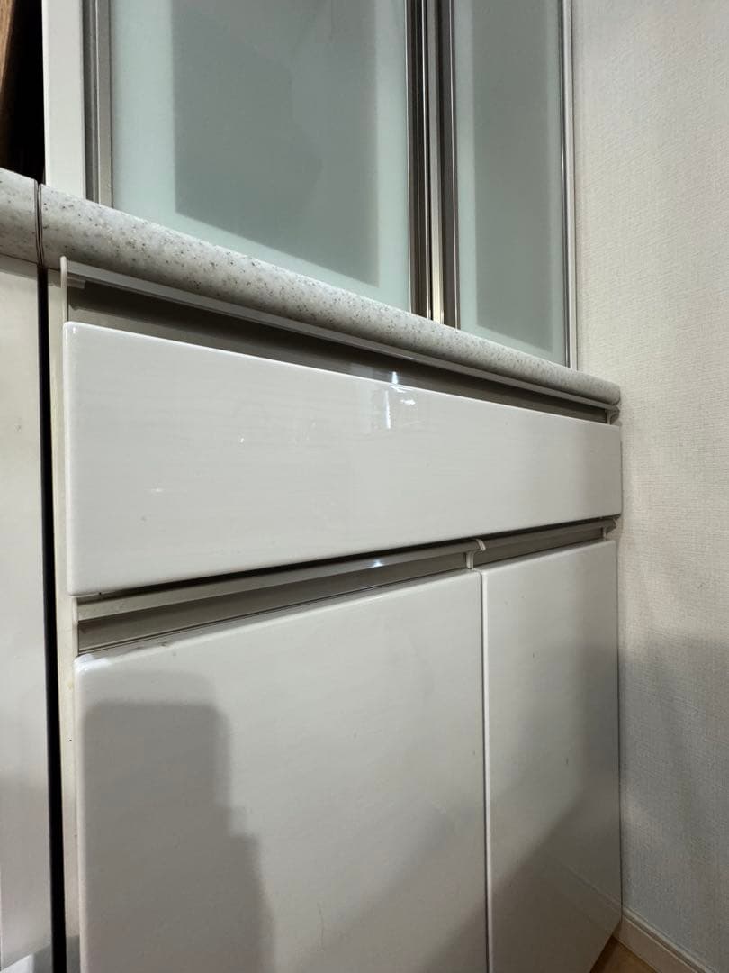 2023年購入ニトリアルミナ食器棚70幅開き戸ホワイト白