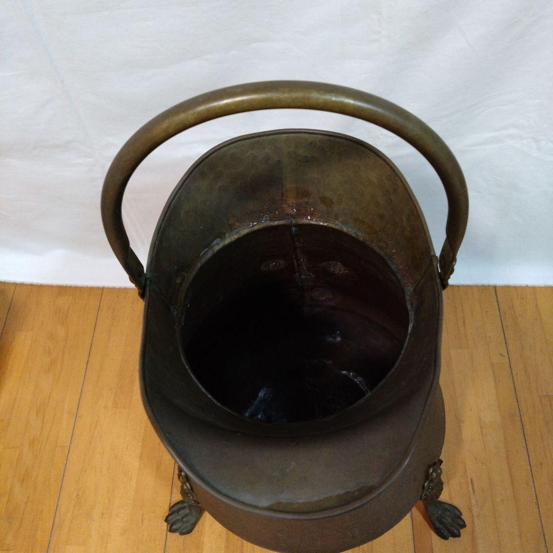 ビンテージ、アンティーク　真鍮製コールバケツ猫脚