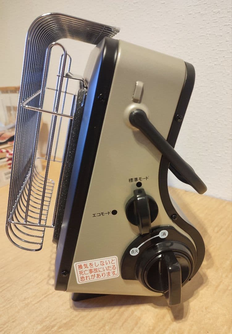 【未使用】イワタニ カセットガスストーブ　マイ暖 CB-CGS-PTB