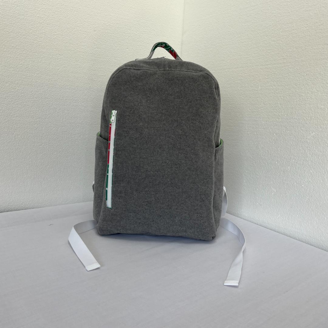 こっそりハワイアンなウールのデイバッグ