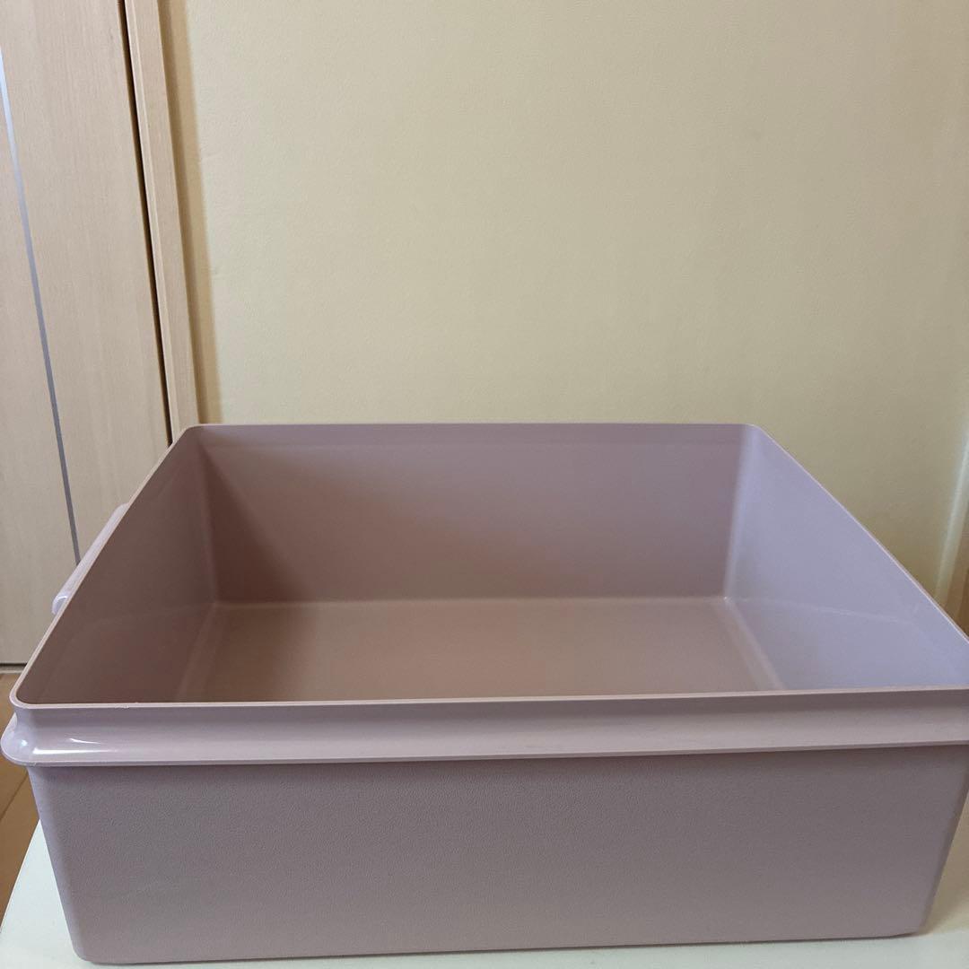 タッパーウエア。収納ボックス 3個セット ピンク。シュウ色。