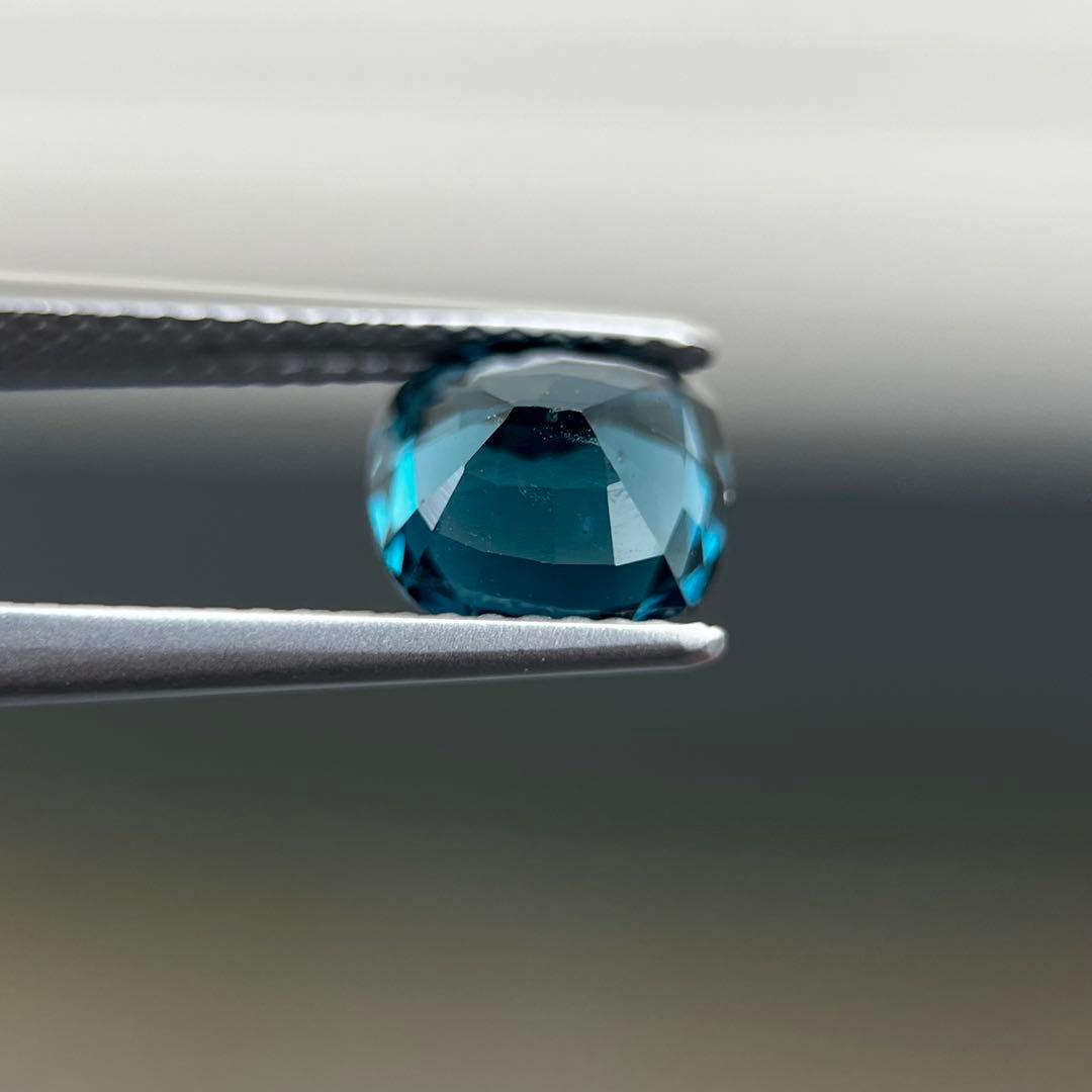 スリランカ産非加熱天然ブルースピネル